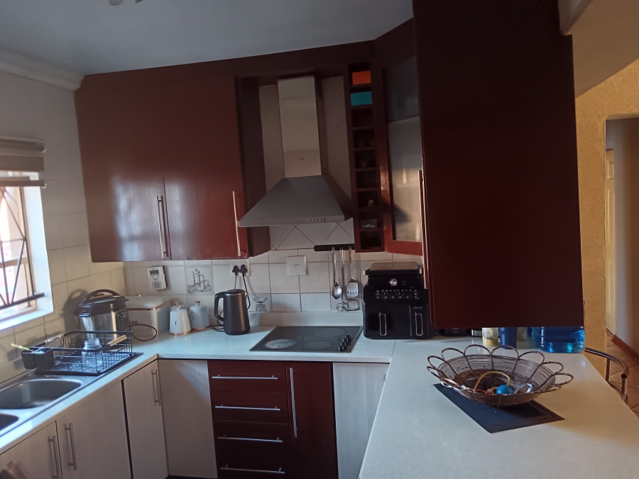 4 Bedroom Property for Sale in Vista Park Free State